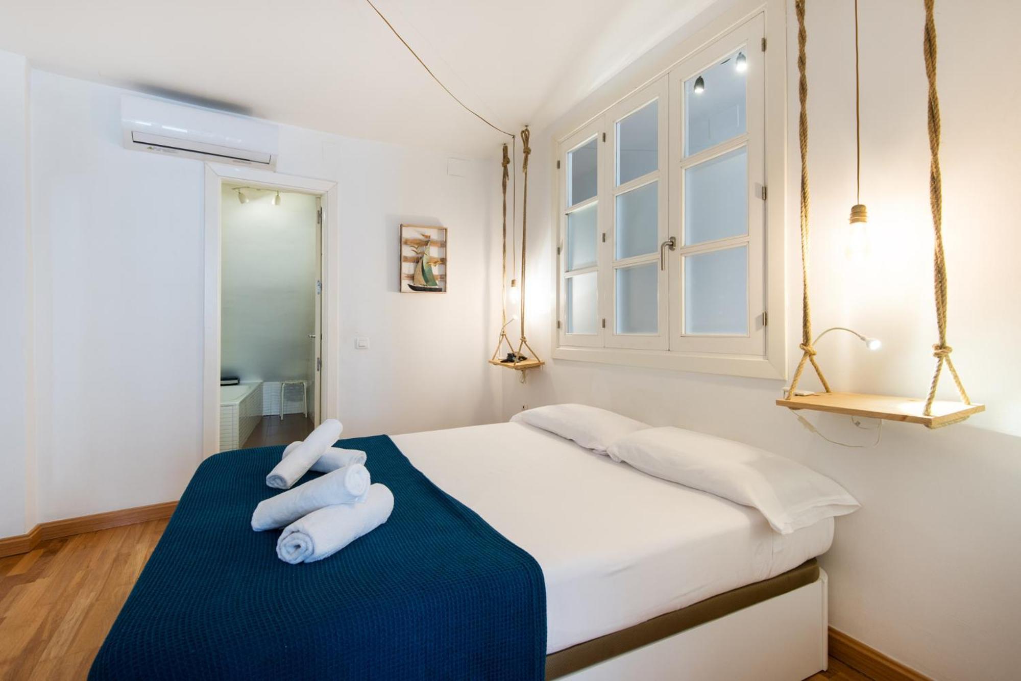 Апартаменты El Balcon Del Pintor, The Best Option In The Historic Center Of Малага Экстерьер фото
